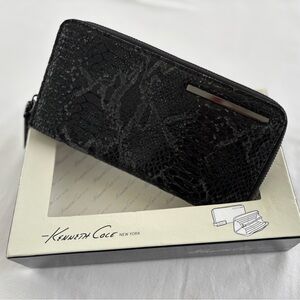 Kenneth Cole Black Croc-Embossed Wallet